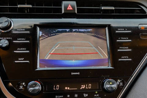 2020 Toyota Camry Hybrid LE