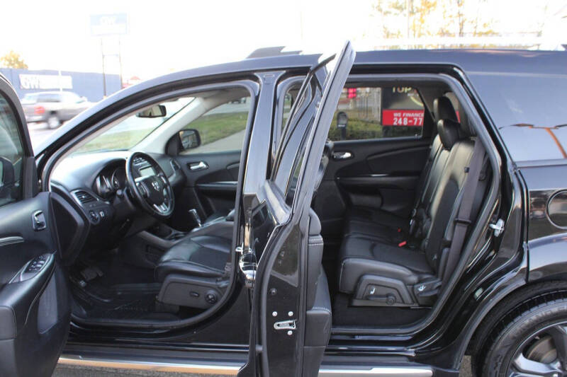 2018 Dodge Journey Crossroad