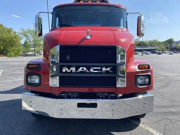 2024 Mack MD6