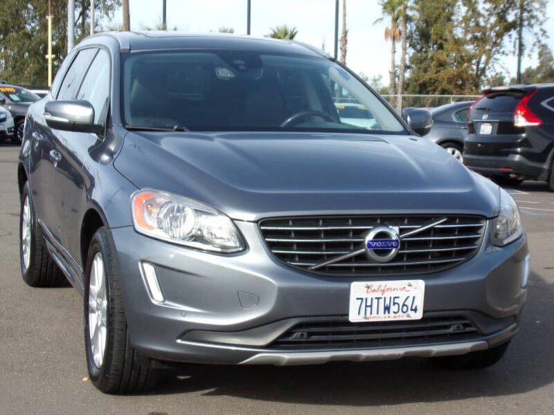 2016 Volvo XC60 T5 Drive-E Premier