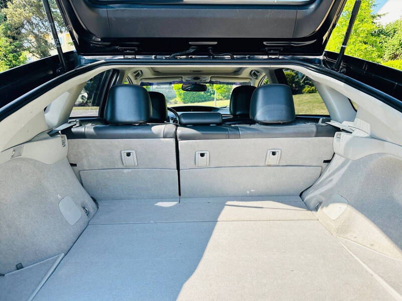 2015 Toyota Prius Four