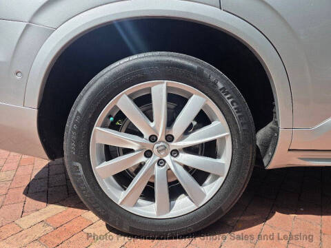 2016 Volvo XC90 T6 Momentum