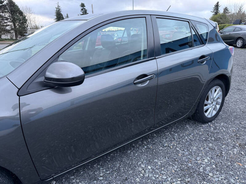 2013 Mazda MAZDA3 i Grand Touring