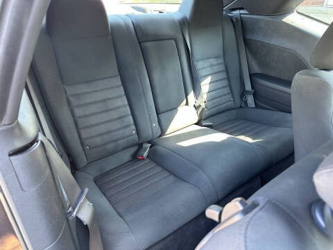 2010 Dodge Challenger SE