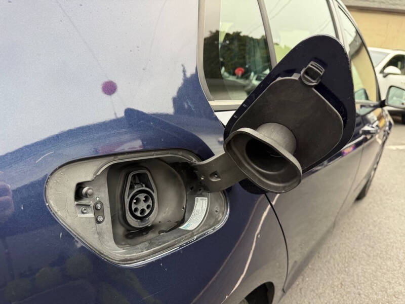 2016 Volkswagen e-Golf SE