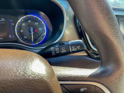 2020 Chrysler Voyager LXi