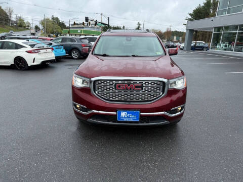 2017 GMC Acadia Denali