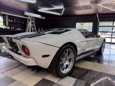 2005 Ford GT