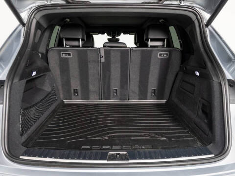 2023 Porsche Cayenne