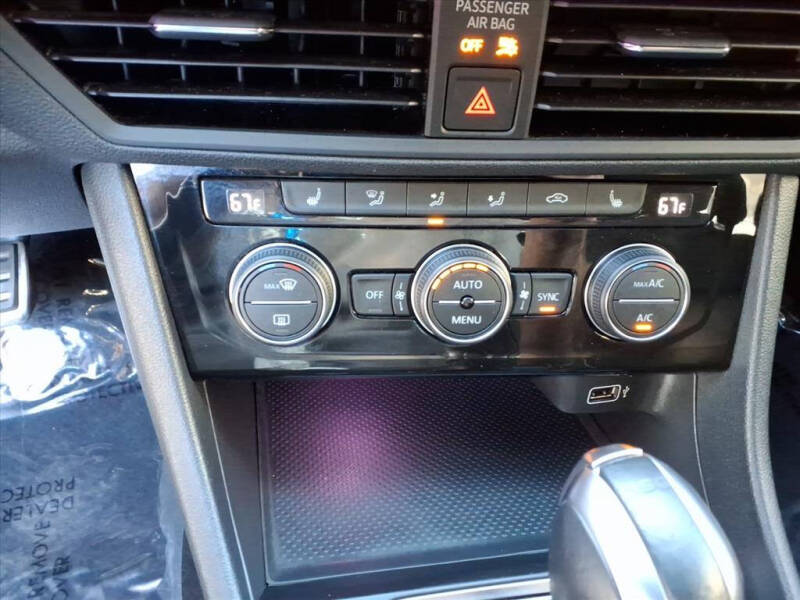 2019 Volkswagen Jetta GLI 35th Anniversary Edition