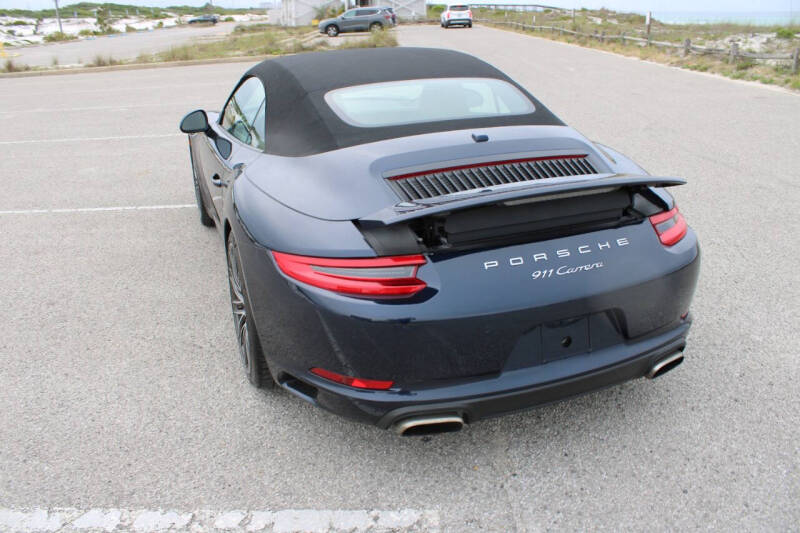 2018 Porsche 911 Carrera