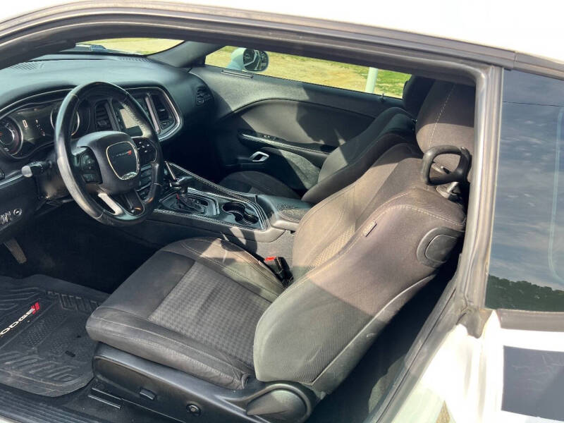 2015 Dodge Challenger SXT