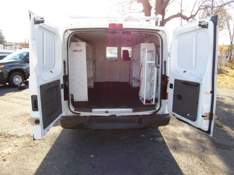 2019 Nissan NV Cargo null photo 23