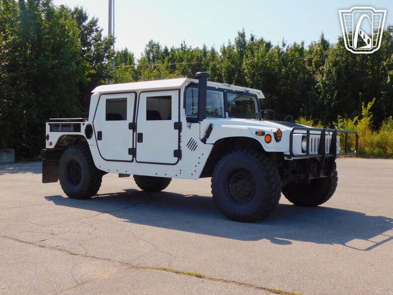 2008 AM General Hummer