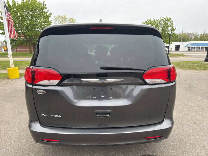 2017 Chrysler Pacifica Touring