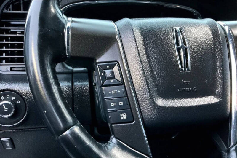 2017 Lincoln Navigator L Select