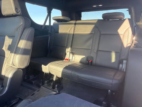 2021 Chevrolet Suburban LT