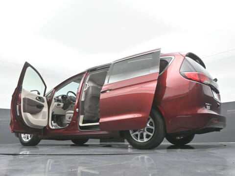 2020 Chrysler Voyager LXi