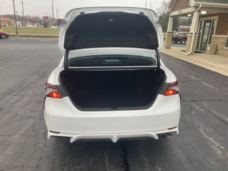 2022 Toyota Camry SE