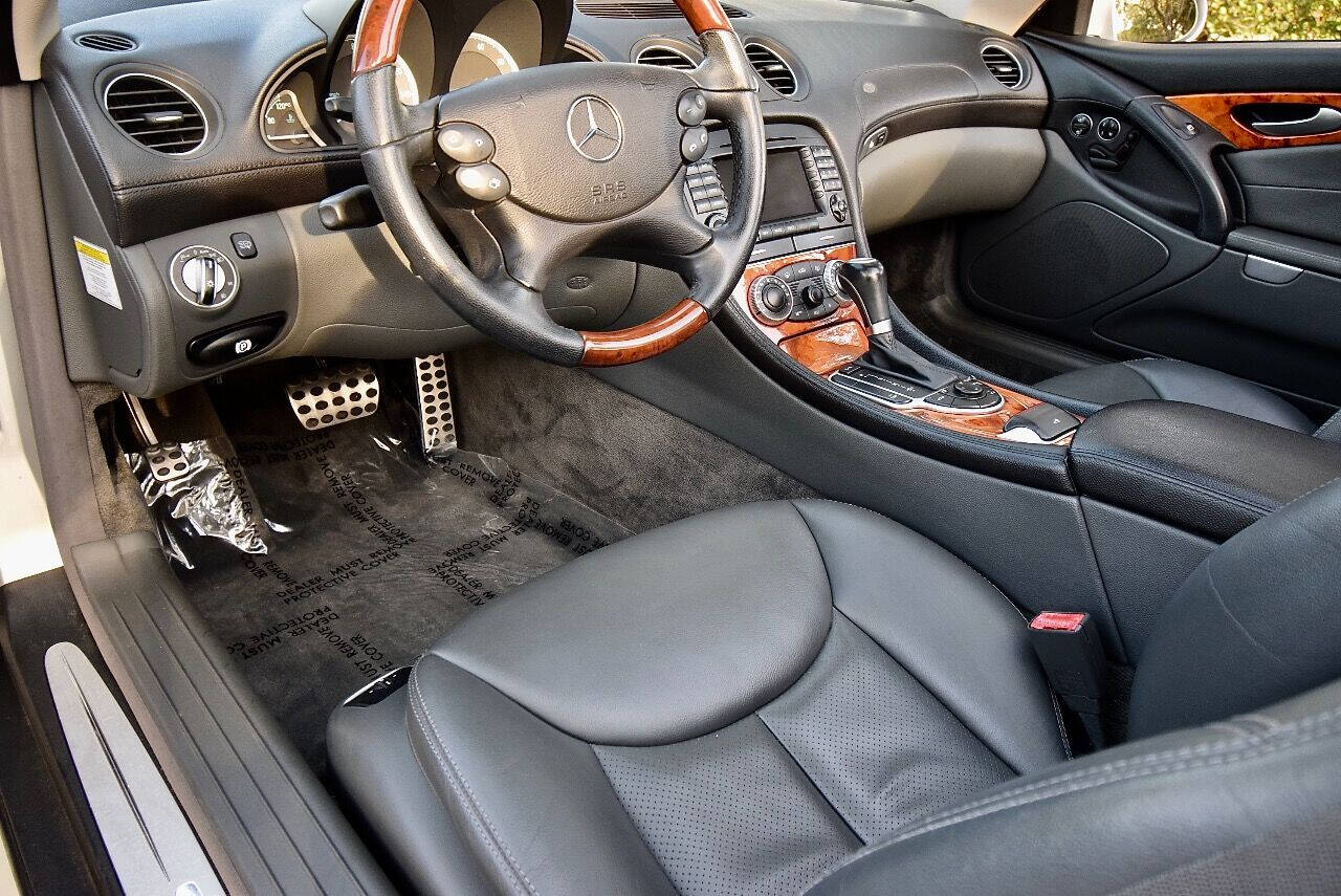 2005 Mercedes-Benz SL-Class 47