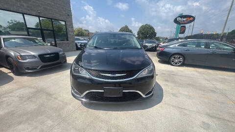 2018 Chrysler Pacifica Touring Plus