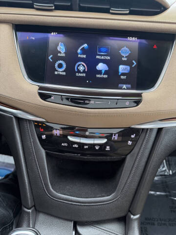 2017 Cadillac XT5 Platinum