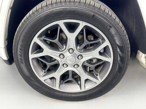 2020 Jeep Grand Cherokee Overland