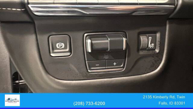 2023 Cadillac Escalade Sport Platinum