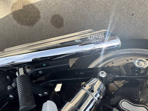 2011 Harley-Davidson DYNA FAT BOB