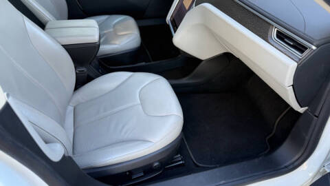 2014 Tesla Model S 85