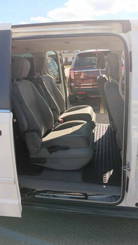 2011 Volkswagen Routan S