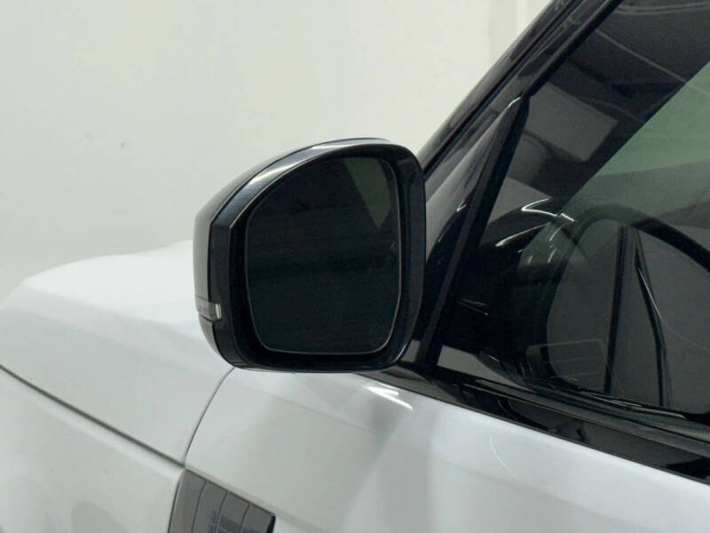 2020 Land Rover Range Rover P525 HSE