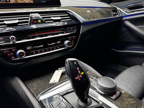 2018 BMW 5 Series 530i