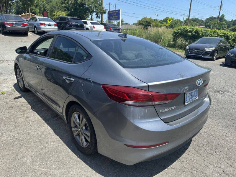 2018 Hyundai Elantra