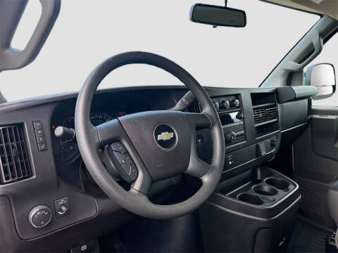 2024 Chevrolet Express 2500