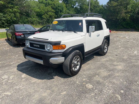 2013 Toyota FJ Cruiser for sale at B & B GARAGE LLC in Catskill NY