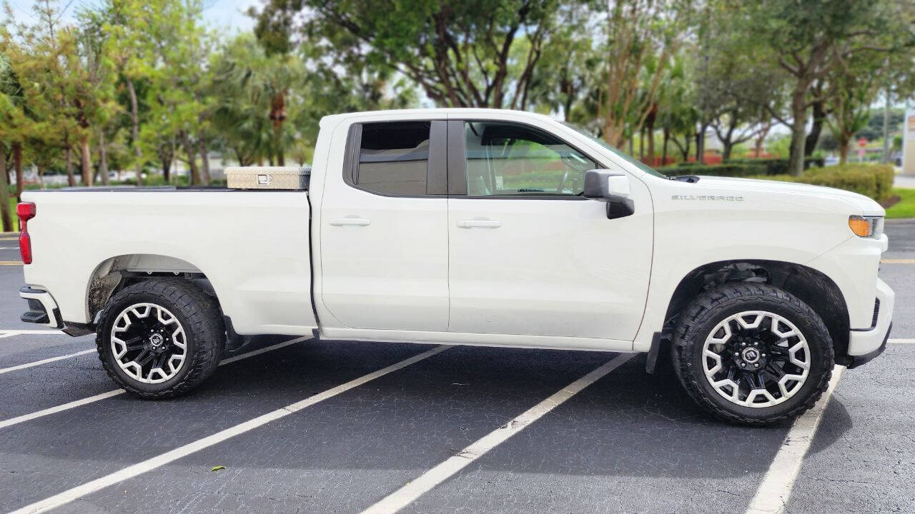 2020 CHEVROLET Silverado Pickup - $19,990