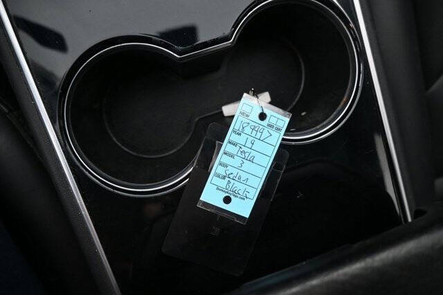 2019 Tesla Model 3 Mid Range