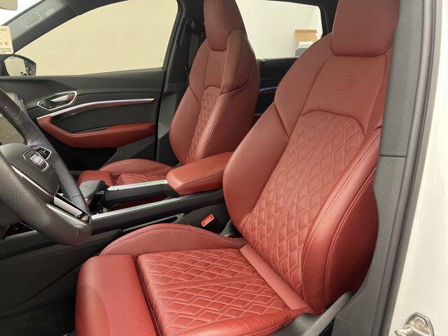 2024 Audi SQ8 e-tron quattro Prestige