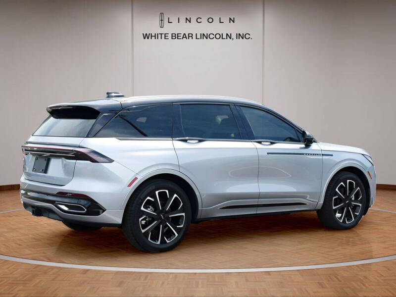 2025 Lincoln Nautilus Reserve