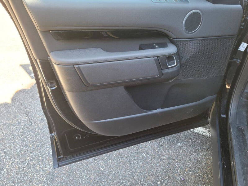 2020 Land Rover Discovery SE