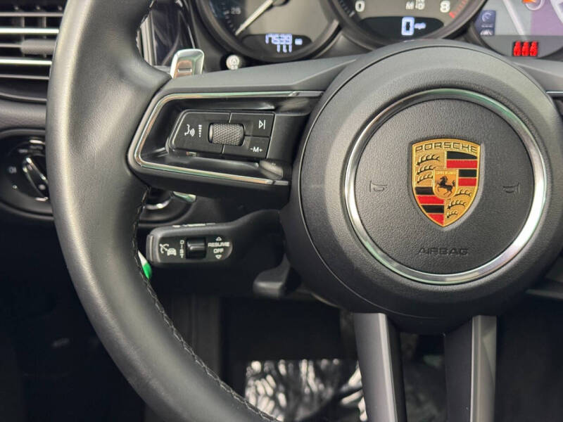 2023 Porsche Macan