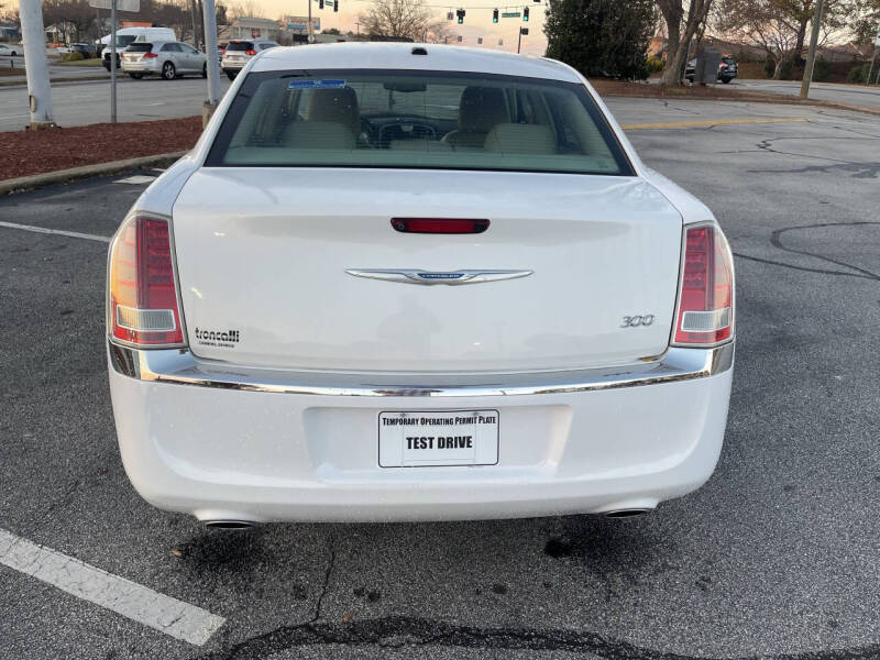 2013 Chrysler 300