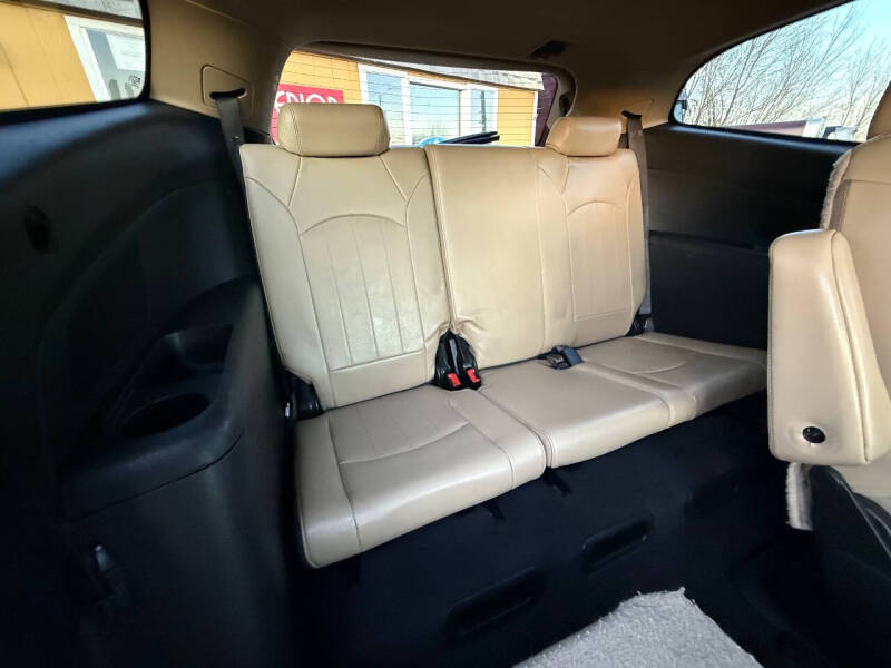 2012 Chevrolet Traverse LTZ