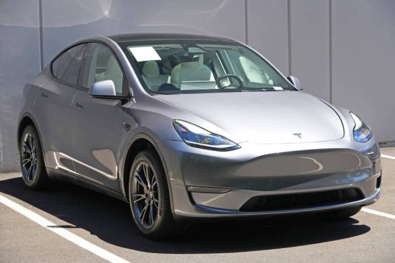 2024 Tesla Model Y Long Range