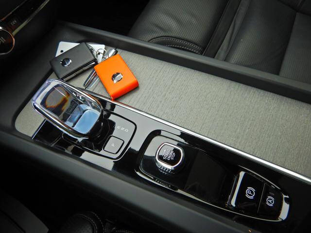 2025 Volvo V60 Cross Country B5 Ultra