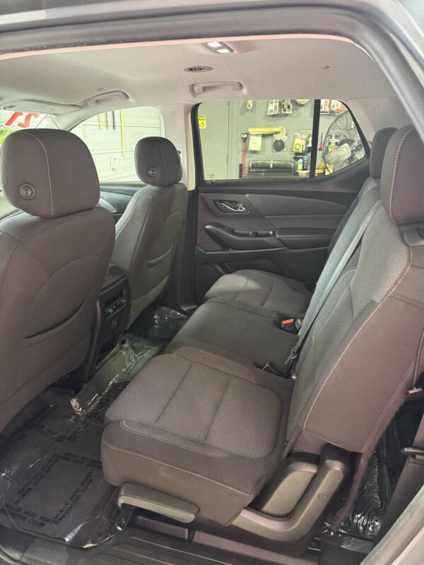 2021 Chevrolet Traverse LS