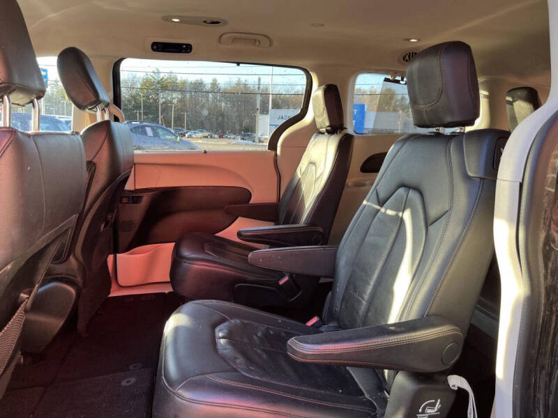 2018 Chrysler Pacifica Touring L