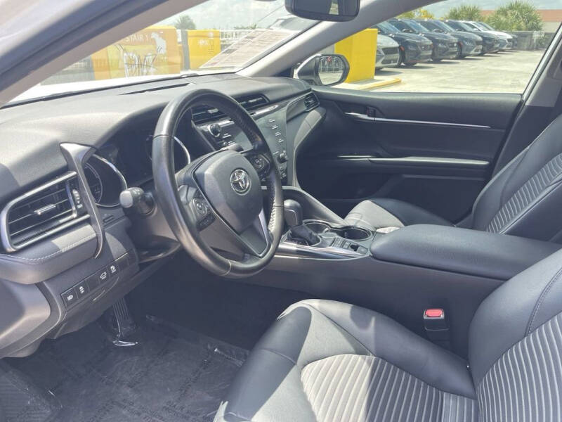 2019 Toyota Camry Hybrid