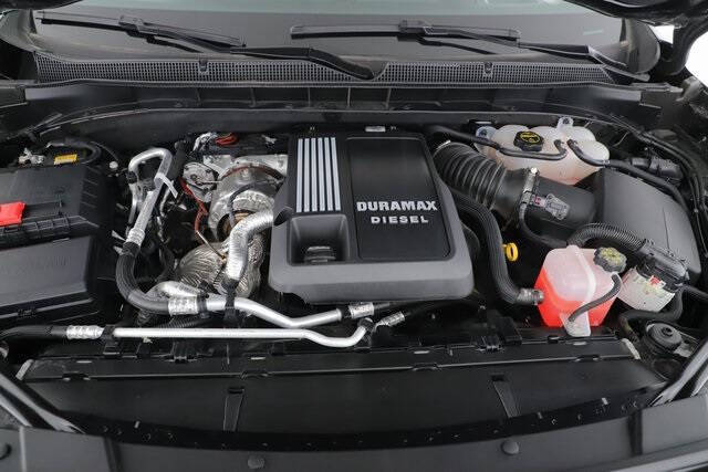 2025 Chevrolet Suburban RST